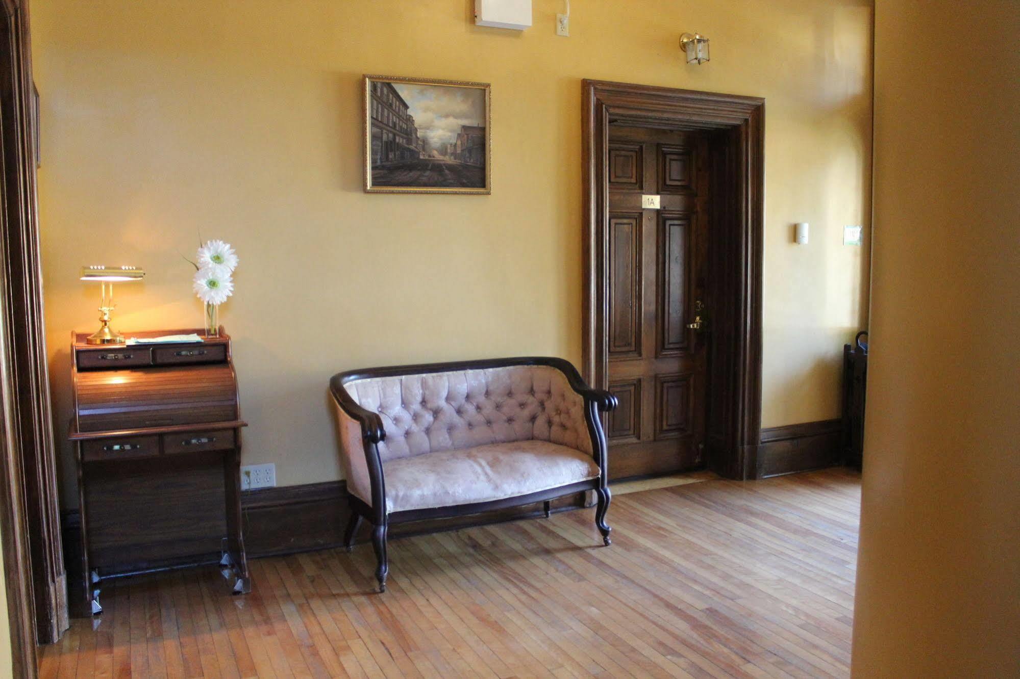 Customs House Inn Pictou Esterno foto